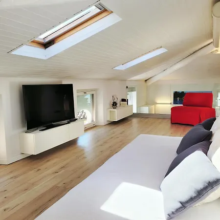 Attico Sul Mountain Iseo Hospitality Апартаменты