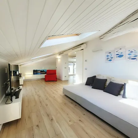 Attico Sul Mountain Iseo Hospitality *